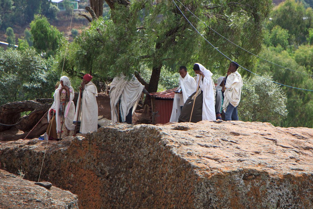 01-Believers around the churches.jpg - Believers around the churches